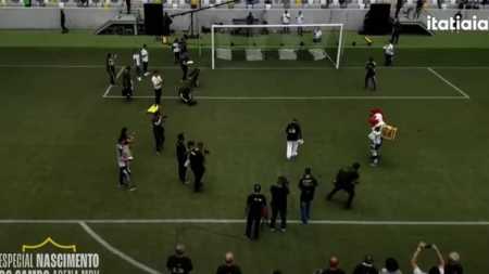 Arena MRV teve as redes balançadas pela primeira vez neste sábado (15)