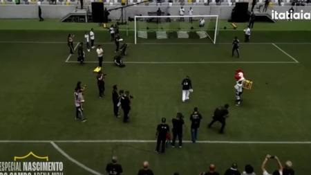 Arena MRV teve as redes balançadas pela primeira vez neste sábado (15)