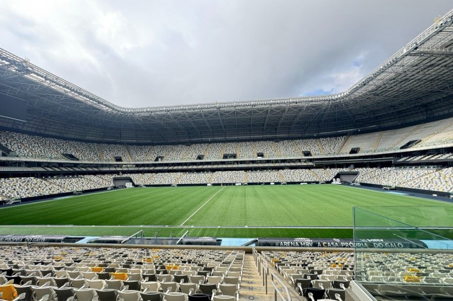 Gramado sintético da Arena MRV: imagens do novo campo do estádio do Atlético