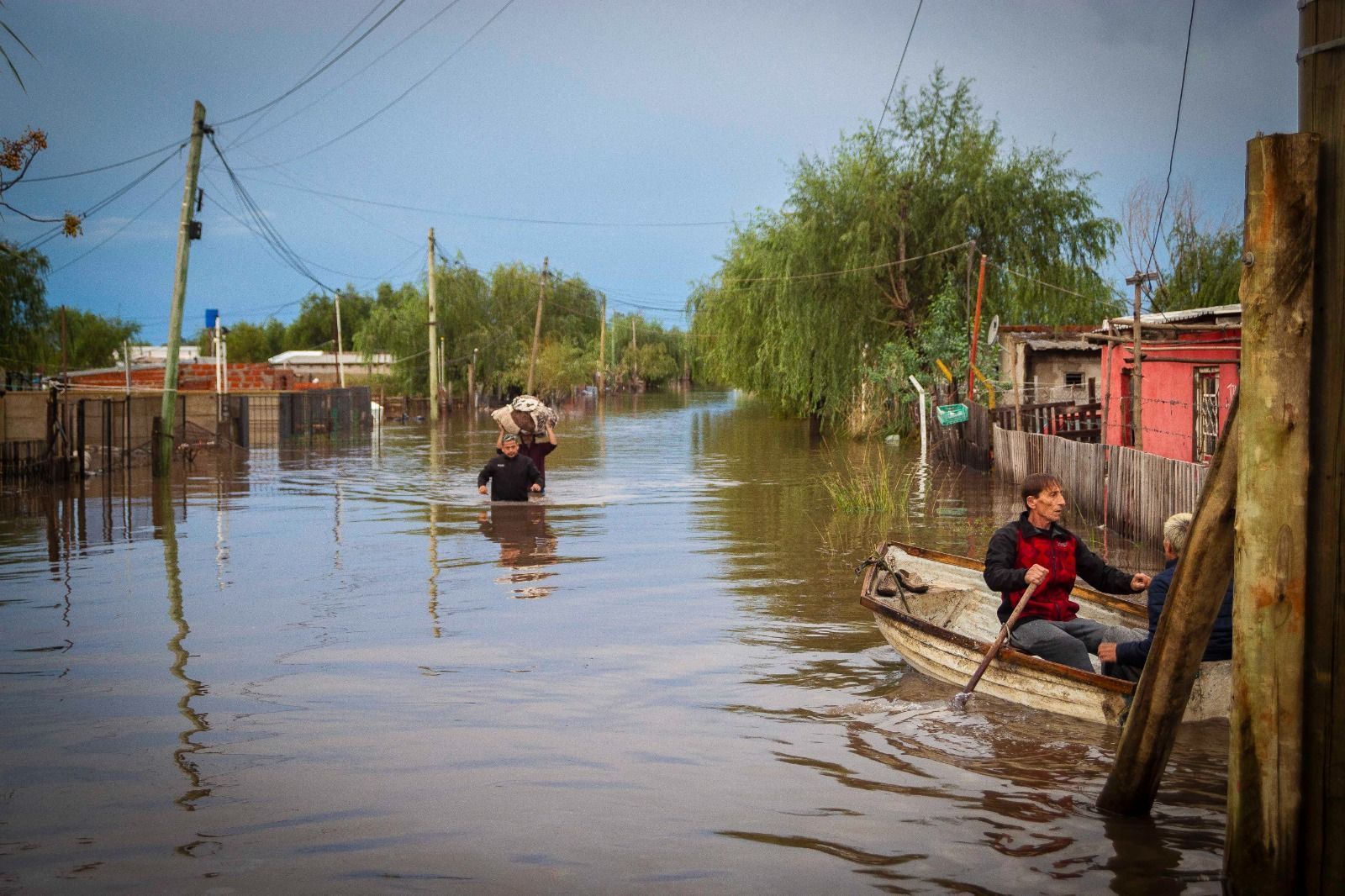 Chuva na Argentina: quase 3 mil pessoas são evacuadas por conta de temporal