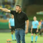 'Nunca estive preocupado com rebaixamento', dispara Coudet após vitória do Inter