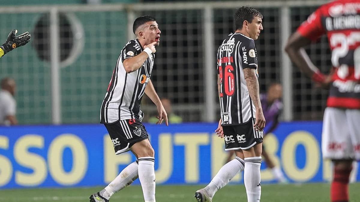 Atlético: Battaglia passa por procedimento na boca, mas não deve ser desfalque