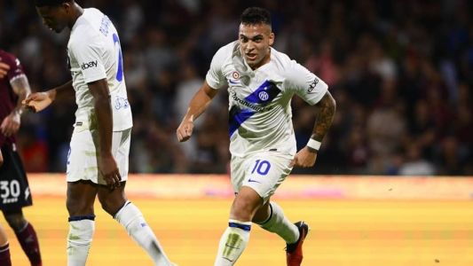 Argentino marcou quatro vezes na vitória neste sábado (30)