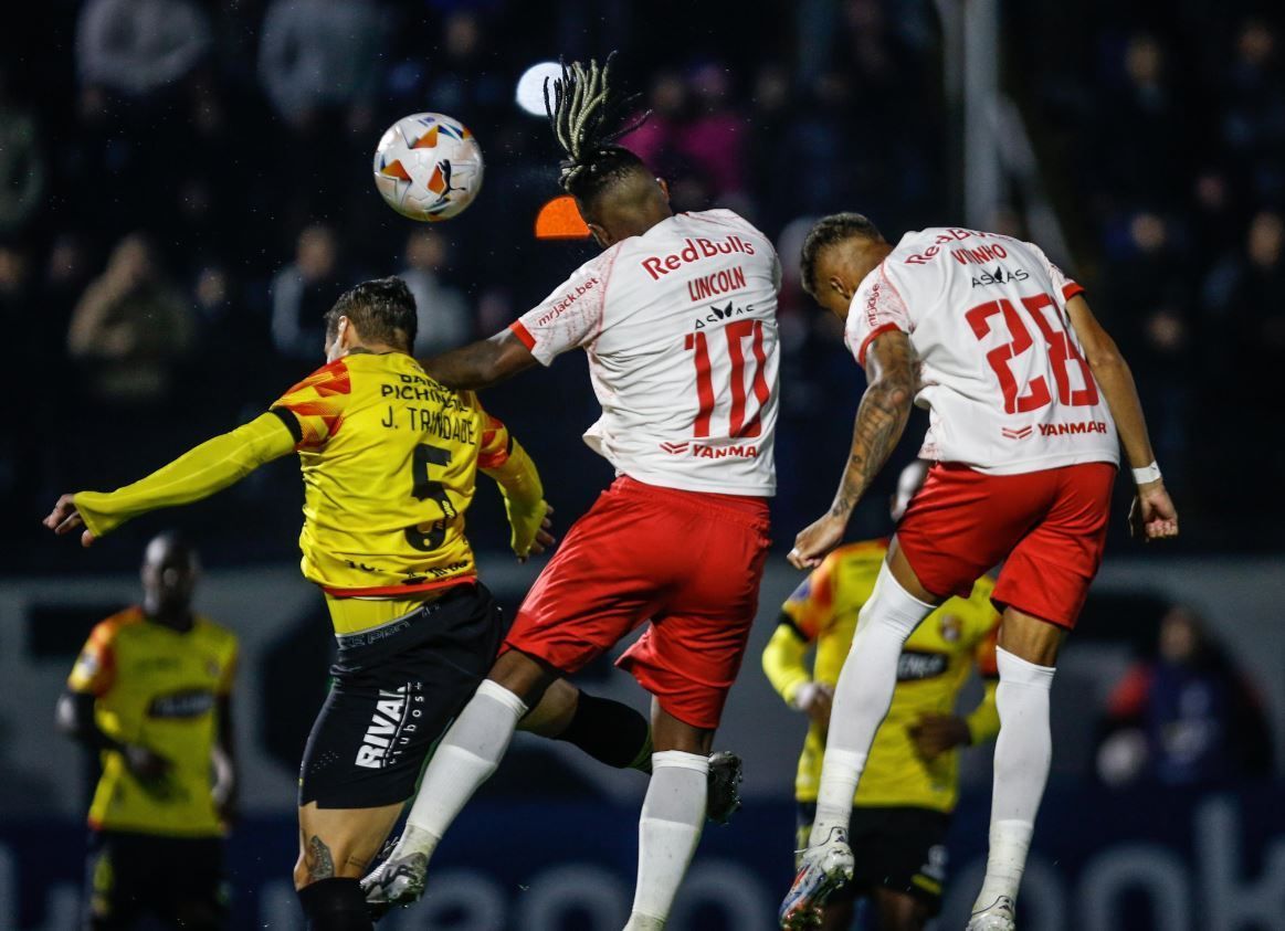 Copa Sul-Americana: Bragantino elimina Barcelona e enfrentará Corinthians nas oitavas