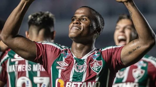 Arias é mais um que tem chance de deixar o Fluminense