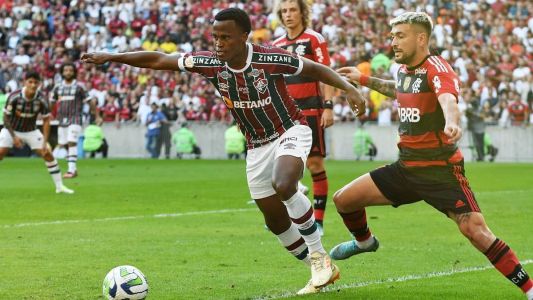 Arias marcou um gol no Fla-Flu, mas acabou anulado