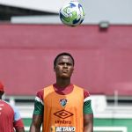 Arias treina no campo e Fluminense pode ter meia na semifinal da Libertadores