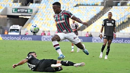 Arias volta da Seleção Colombiana para jogar pelo Fluminense, no dia 19
