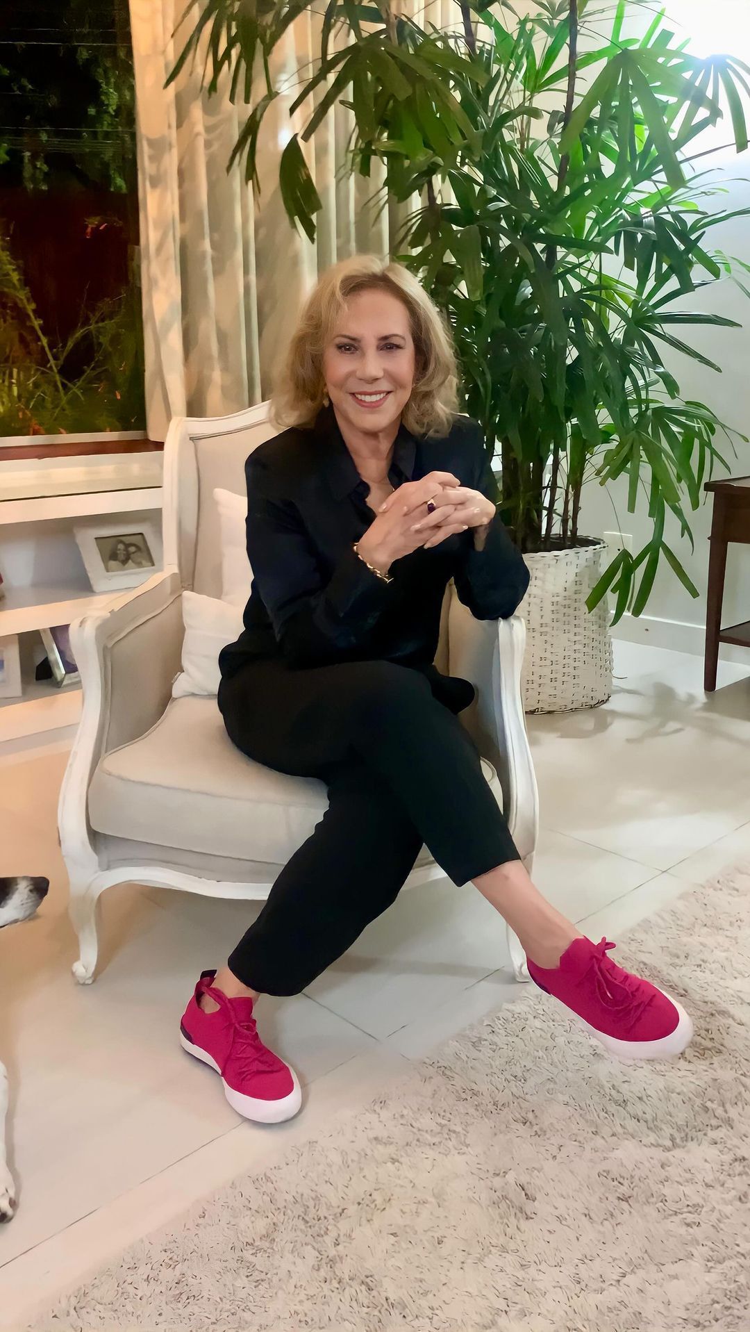Atriz de 'Três Graças' se afasta da novela após diagnóstico