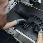 Governo Lula deve criar política contra armamento pesado no país