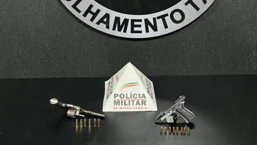 Durante buscas, foram encontradas enterradas duas armas de fogo, calibres 38 e 380, com munições
