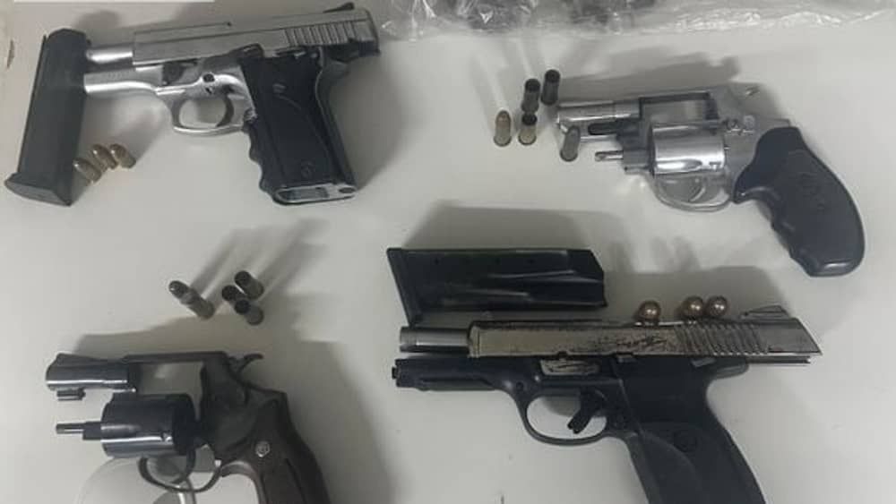 Polícia da Bahia mata quatro suspeitos de tráfico em Salvador