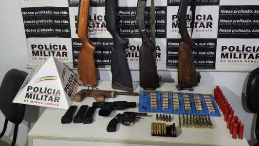 Armas e munições apreendidas