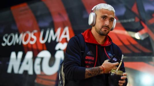 Arracaeta está escalado entre os titulares do Flamengo contra o Grêmio