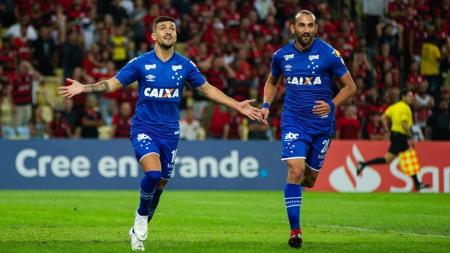Arrascaeta comemora gol marcado pelo Cruzeiro sobre o Flamengo, no Maracanã • Bruno Haddad/Cruzeiro