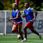 Tite revela como De La Cruz tem treinado e projeta dupla com Arrascaeta: 'Sintonia'