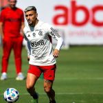 Flamengo recebe o Olimpia em cenário perfeito para espantar crise