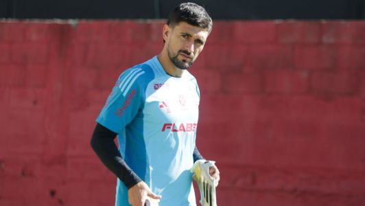 De Arrascaeta, meia atacante do Flamengo, em treino no Ninho do Urubu-RJ
