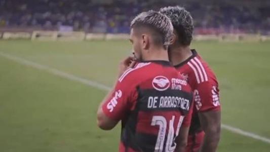 Arrascaeta foi acionado por Tite no segundo tempo da partida