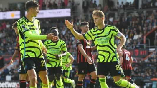 Arsenal goleou o Bournemouth por 4 a 0 neste sábado (30)