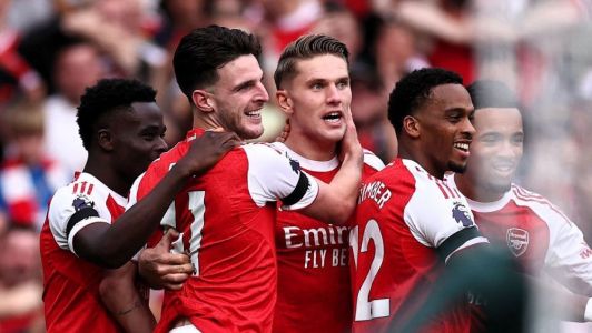 Gyokeres, do Arsenal, comemora gols sobre o Leeds United, pela Premier League