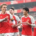 Arsenal vence Wolverhampton e mantém liderança do Campeonato Inglês 