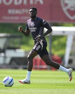 Thomas Partey defendeu o Arsenal na última temporada • Divulgação/Arsenal