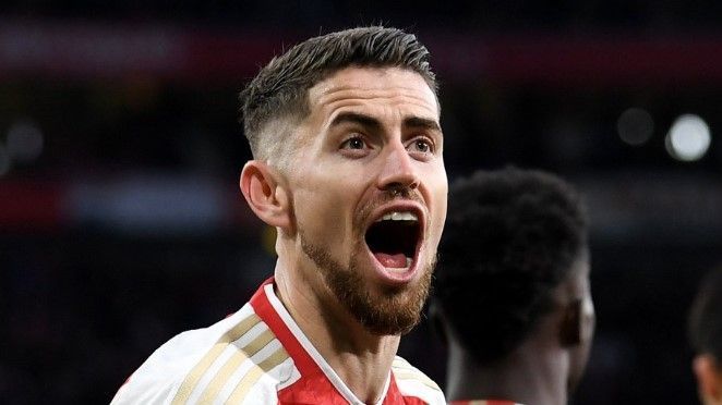 Flamengo marca exames de Jorginho para anunciar contratação do meio-campista