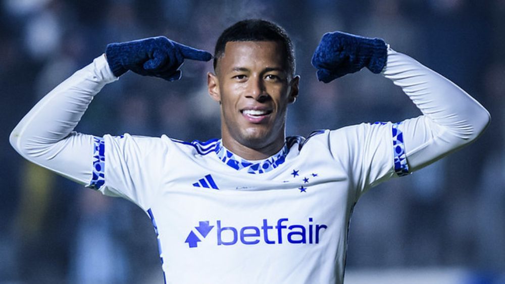 Cruzeiro aceita proposta e fica perto de vender Arthur Gomes; saiba detalhes