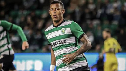 Arthur Gomes, ex-Sporting, está em Belo Horizonte para acertar com o Cruzeiro