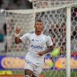 Com estreia fulminante, Arthur Gomes é destaque do Cruzeiro contra o Athletico-PR