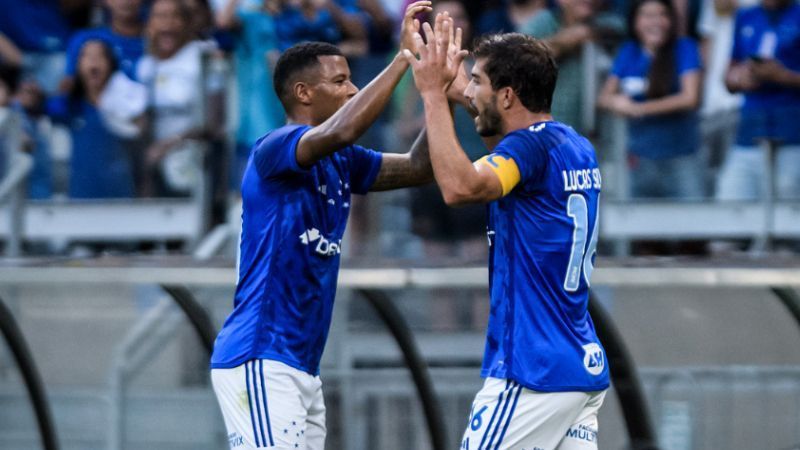 Atacante do Cruzeiro se aproxima de marca expressiva na carreira
