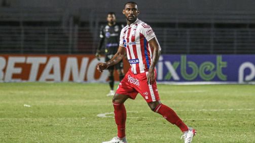 Arthur Henrique fez nove jogos pelo Náutico na Série B 2022