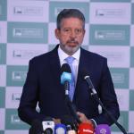 Projeto que amplia isenção do IR para R$ 5 mil avança na Câmara, mas votação fica para próxima semana