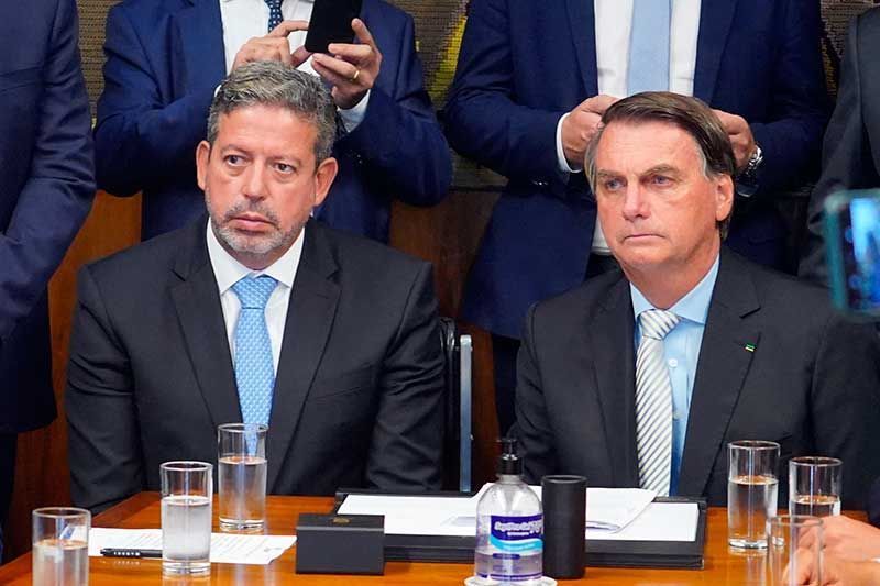 Moraes autoriza visita de Arthur Lira a Bolsonaro