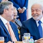 Lira ouve líderes e é chamado para reunião com Lula nesta sexta (21)