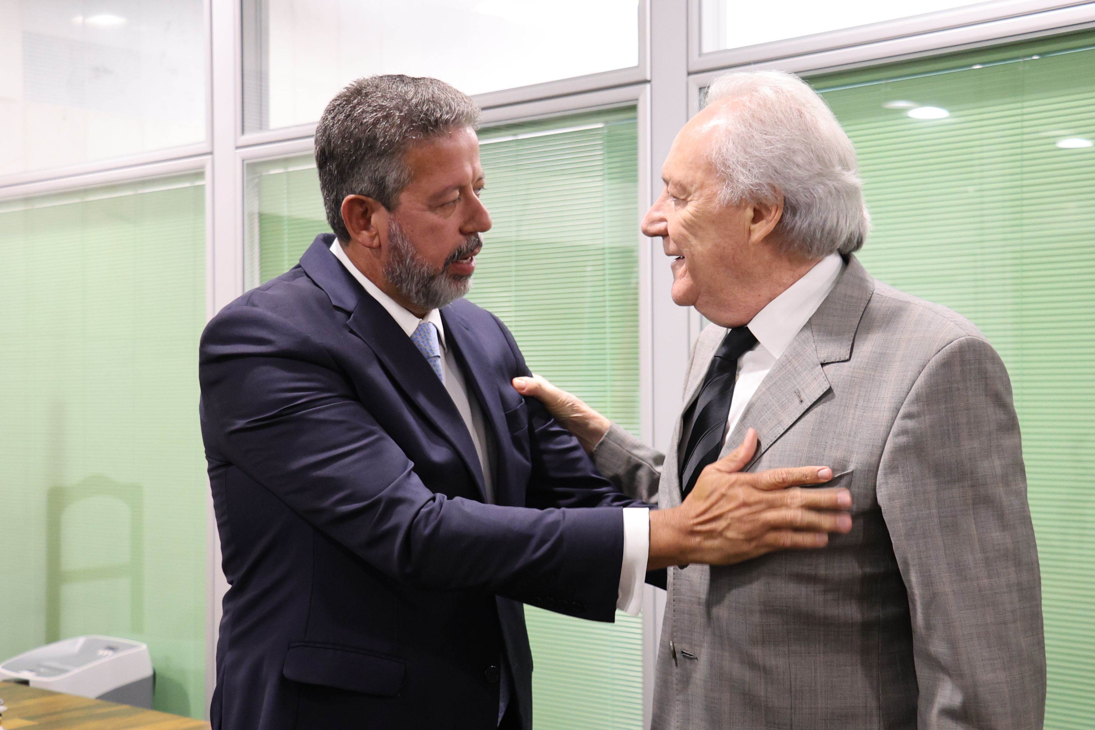 Lira recebe Lewandowski na Câmara após reunião com Haddad ser cancelada