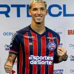 Sem espaço, atacante Arthur Sales encaminha saída do Bahia