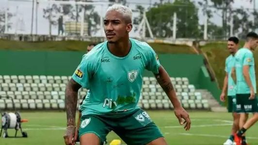 Arthur se destaca no América e na Seleção Brasileira