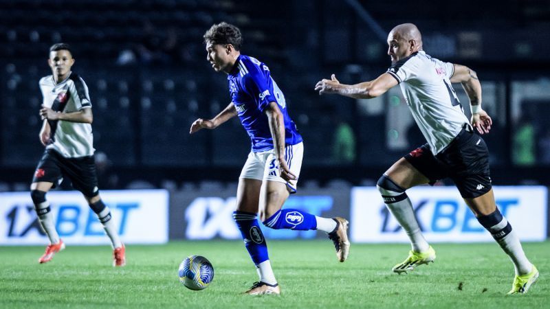 Com multa de quase R$ 600 milhões, joia do Cruzeiro celebra estreia no profissional
