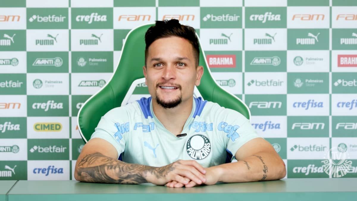 Artur comemora gol em retorno ao Palmeiras e revela meta de marcar no Allianz Parque