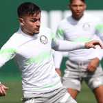 Artur diz que Palmeiras tem 'mente tranquila' para duelo com o Atlético