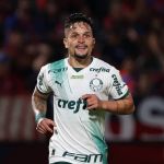 Artur comemora vitória importante do Palmeiras em noite de dobradinha