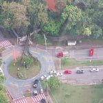 Queda de árvore complica trânsito na região da Pampulha nesta quarta-feira (1°)