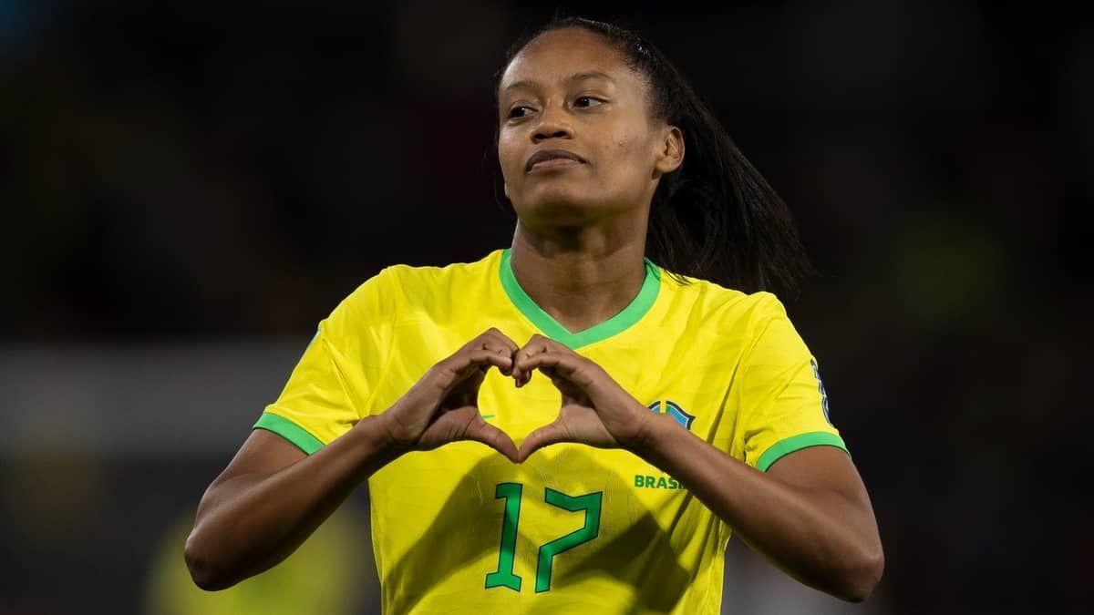 Estreia do Brasil na Copa Feminina domina trending topics do Twitter; veja reações  