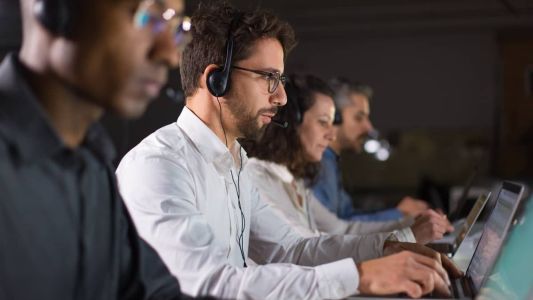 As 40 empresas que mais fizeram ligações curtas fizeram 9,7 bilhões de chamadas em 2022