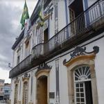 São João del-Rei suspende aulas após confirmação de infecção por bactéria