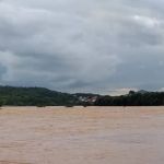 Rio Doce atinge cota de inundação em Governador Valadares e deixa moradores em alerta 