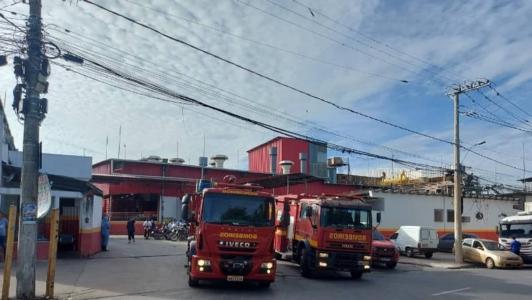 As equipes também monitoram o perímetro que abrange um supermercado, uma escola e posto de saúde