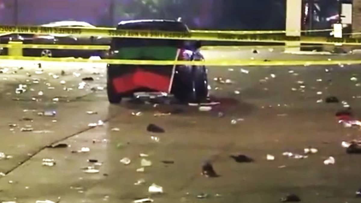 Tiroteio em estacionamento de shopping, nos EUA, deixa um morto e vários feridos  